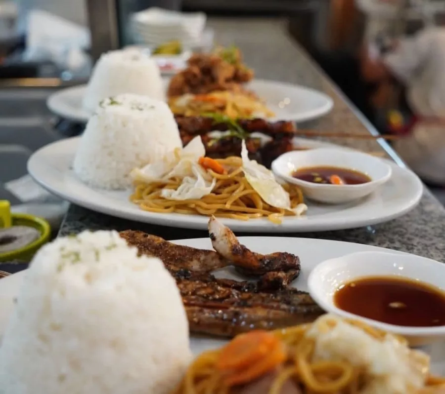 Ресторан Orange Karenderia в Себу: Еда, Ресторан,