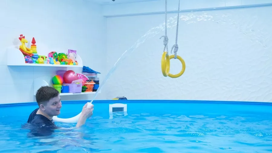 Детский бассейн Aqualand в Новосибирске: Бассейн, Зал, Тренировка,