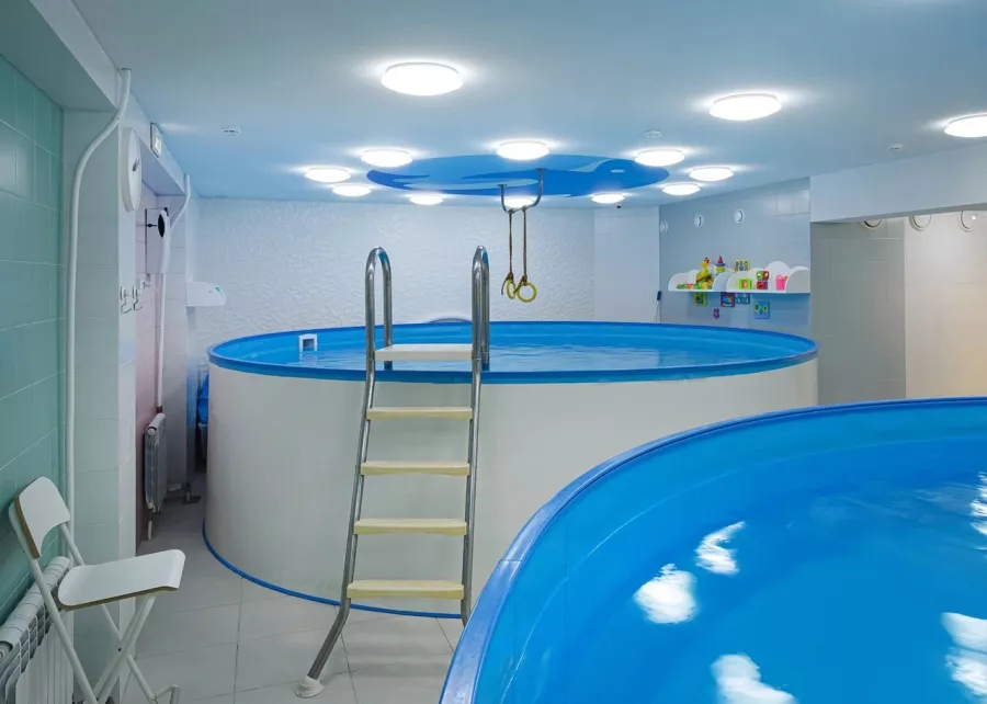 Детский бассейн Aqualand в Новосибирске: Бассейн, Зал, Тренировка,