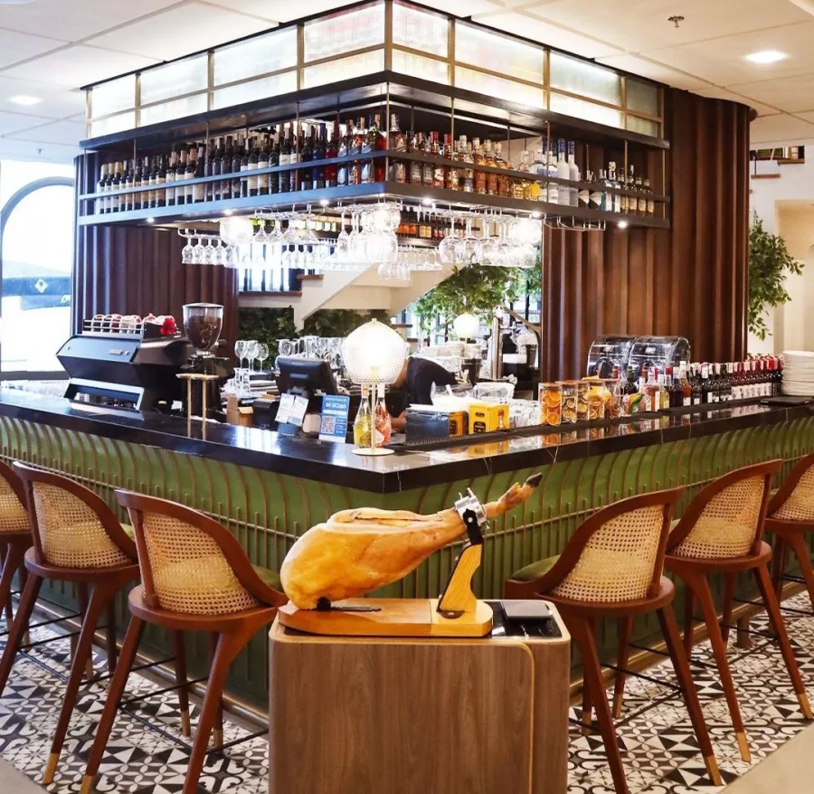 Ресторан Barcino Cebu в Себу: Еда, Ресторан,