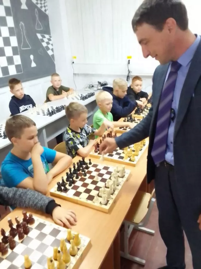 Шахматный Клуб Лидер в Нижнем Новгороде: Обучение Шахматам, Психологический Рост, Индивидуальные Занятия, Личностное Развитие, Командный Дух, Детский Тренер,