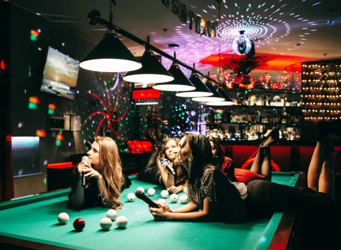 Бильярдный клуб VIP BAR  в  Новосибирске