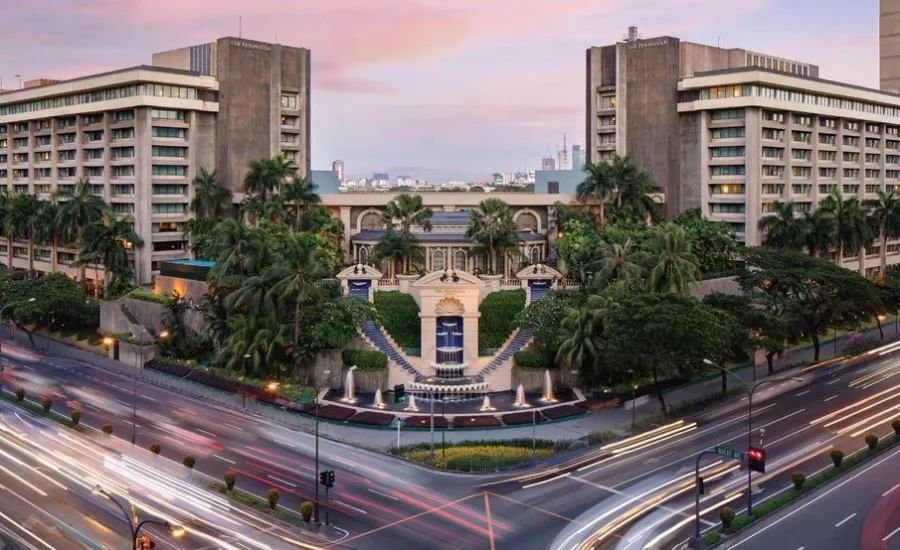 Отель Peninsula Manila в Манила: Отель 🏨 , Hotel, 5 звёзд , 5 stars,