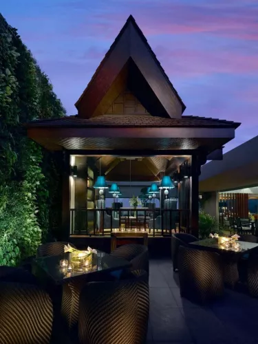 Отель Dusit Thani Manila в Манила