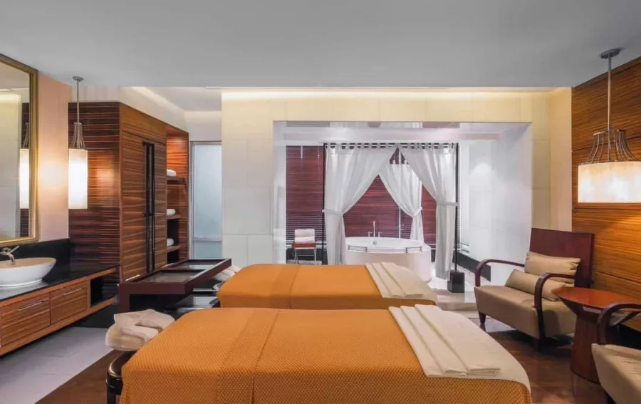 Отель Dusit Thani Manila в Манила: Отель 😴, Hotel, 5 звёзд, 5 stars,