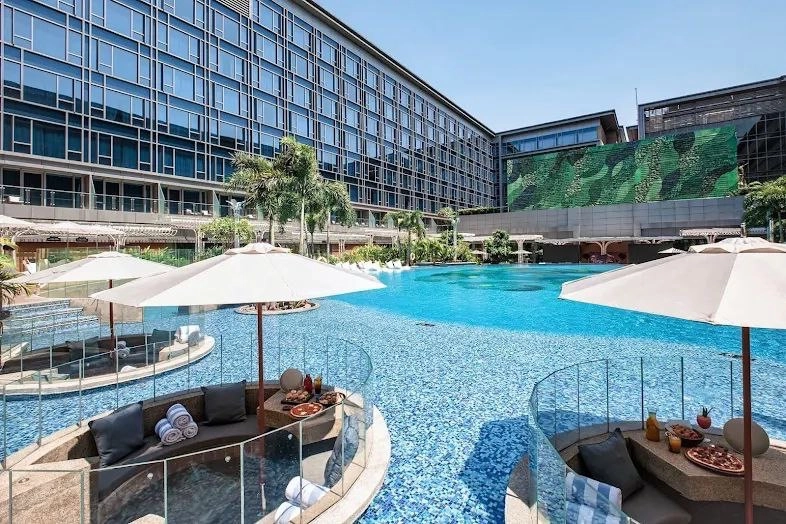 Отель Hilton Manila в Манила: Hotel, 5 звёзд , 5 stars, Отель,