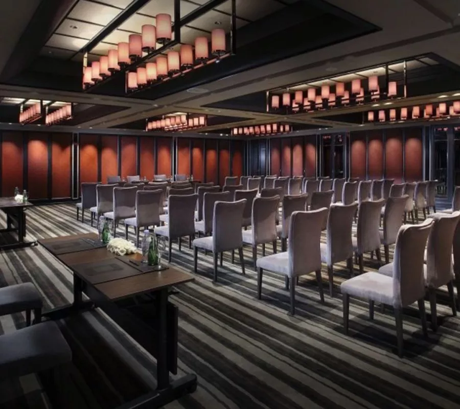 Отель Sofitel Philippines Plaza Manila в Манила: Hotel, 5 звёзд , 5 stars, Отель,
