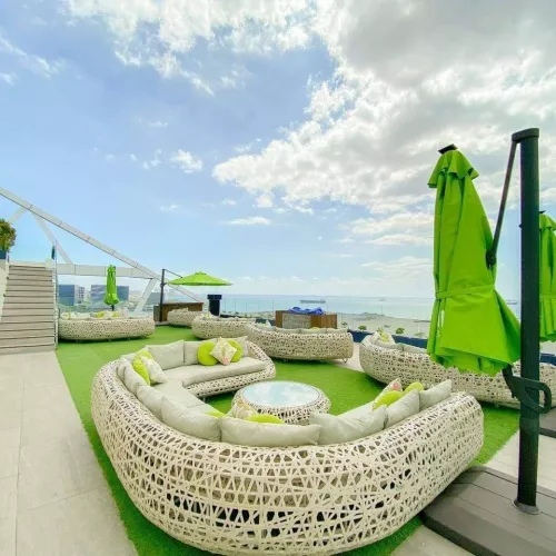 Отель Lime Resort Manila в Манила