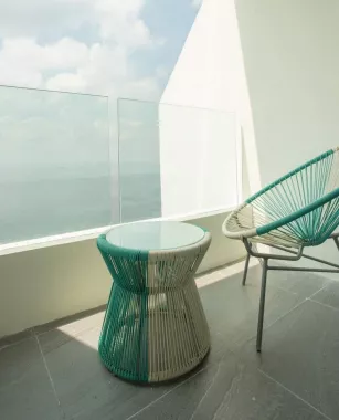 Отель «Lime Resort Manila»