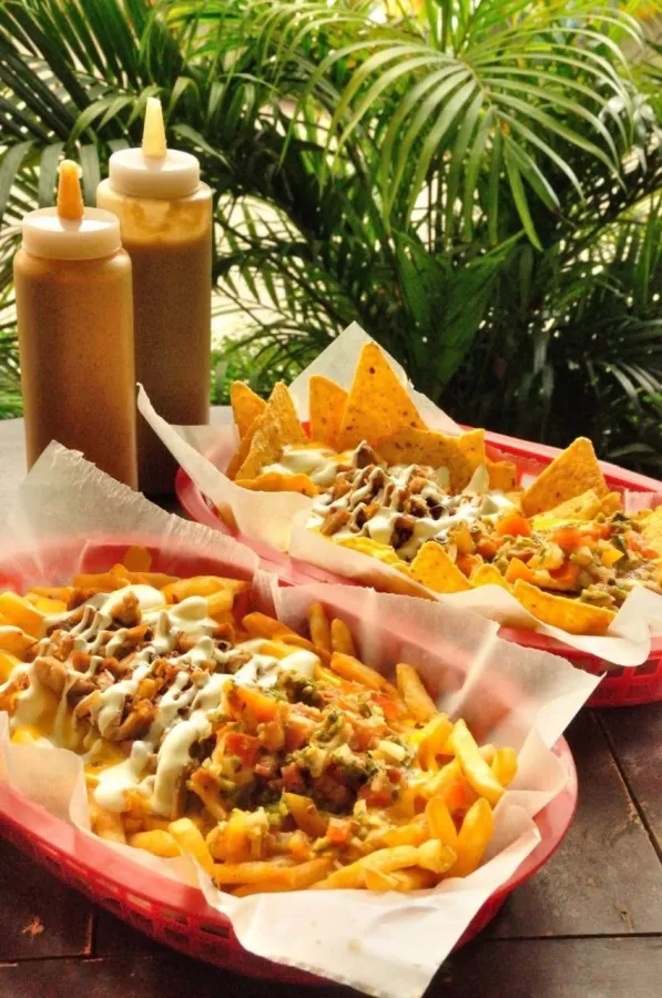 Кафе La Lucha Taqueria в Себу: Мексиканская кухня , Mexican food, Кафе, Cafe,
