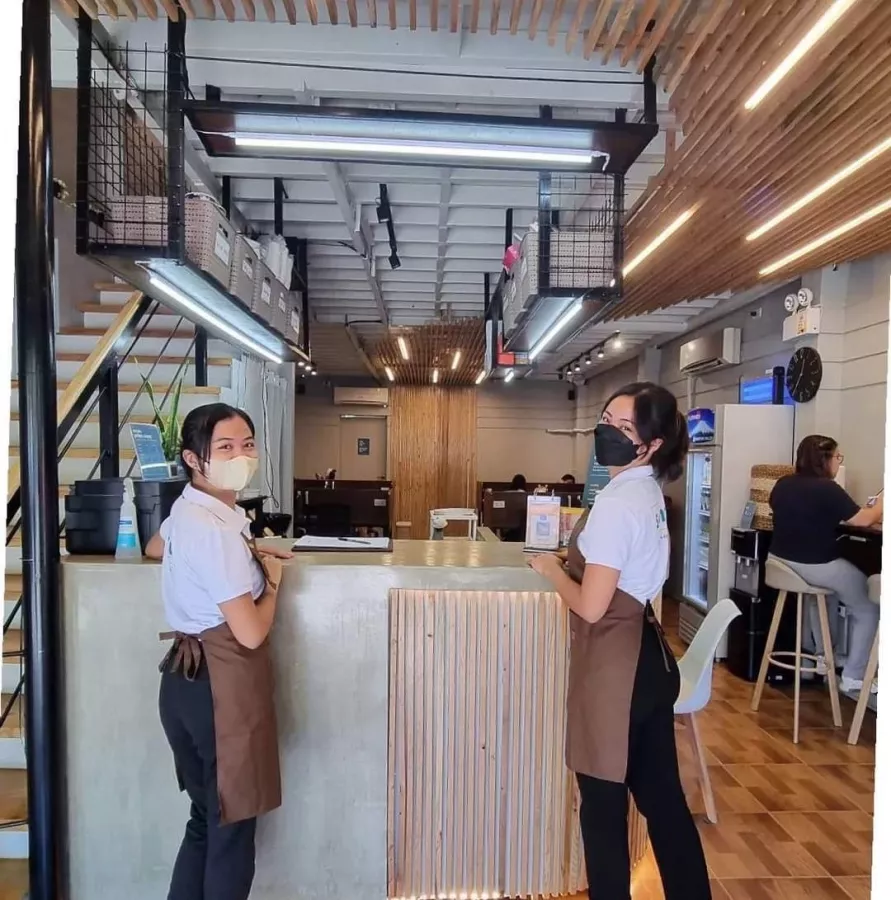 Коворкинг Sync Work + Study Hub в Себу: Хобби, Кофе,