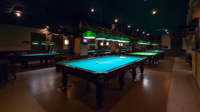 Бильярдный клуб "Бермудский треугольник"
