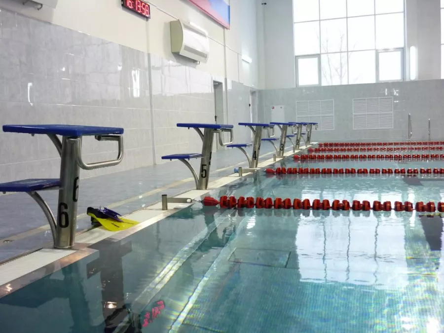 Крытый плавательный бассейн Акваклуб в Ульяновске: Детям, Бассейн, Плавание,