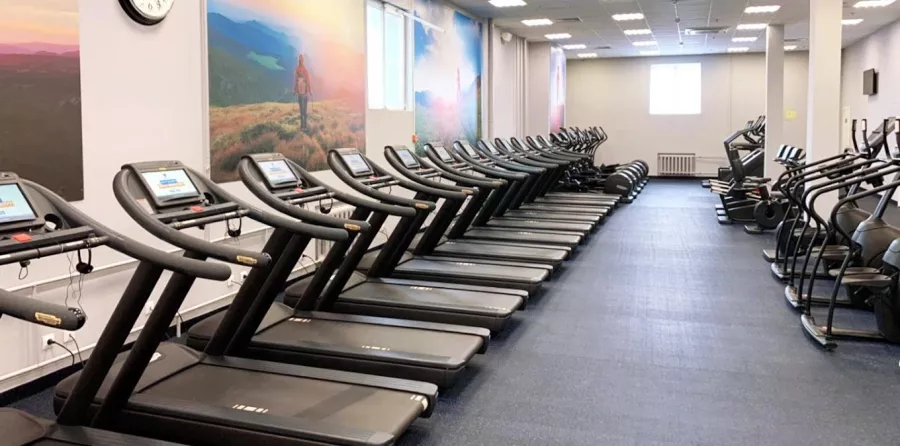 Спортклуб Fitness House в Ульяновске: Бассейн, Тренажёрный Зал, Спа-зона, Детские Секции, Кардиозона, Групповые занятия,