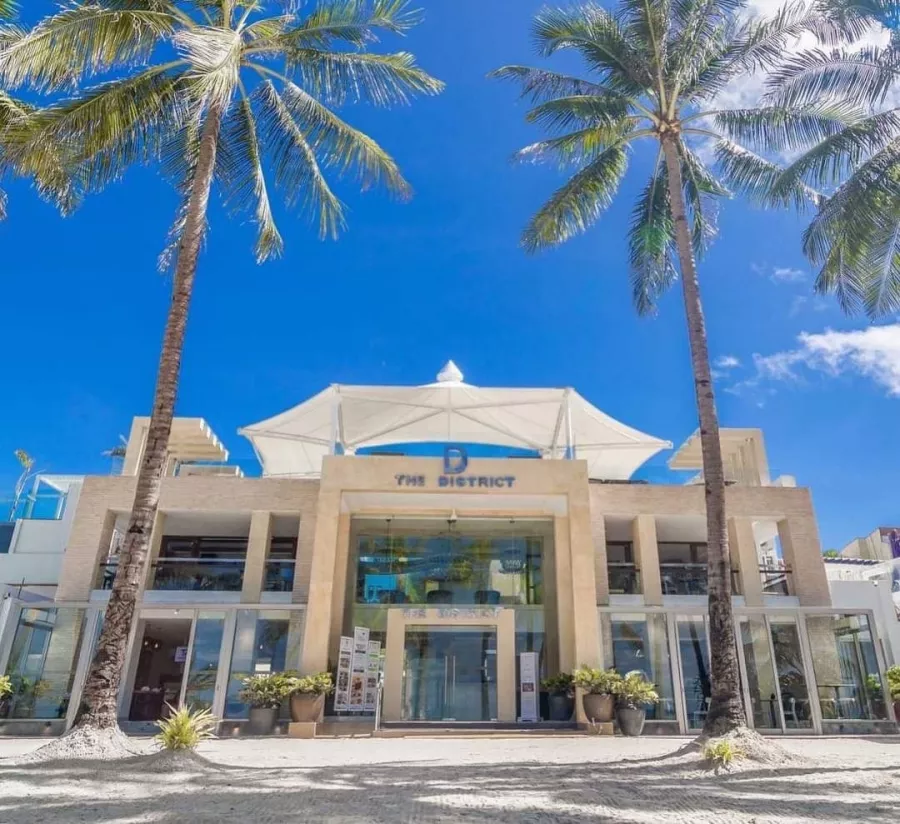 Отель The District Boracay в Боракай: Бассейн, Отель,