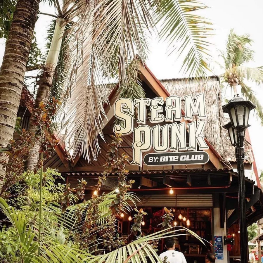 Бургерная SteamPunk в Боракай: Бургеры , Burgers, Milkshakes, Милкшейки,
