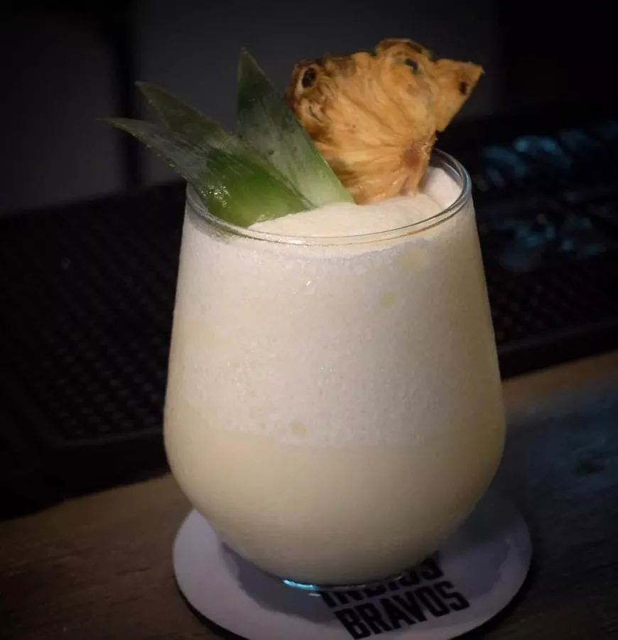 Гастропаб Los Indios Bravos в Боракай: Бар , Паб, Bar, Pub,