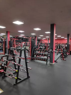 Спортивный зал "FIGURA GYM"