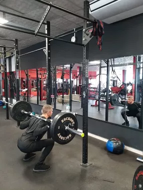 Спортивный зал "FIGURA GYM"