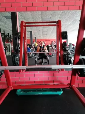 Спортивный зал "FIGURA GYM"