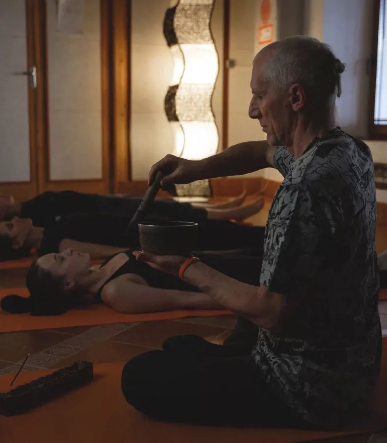 Студия Йоги I-YOGA в Санкт-Петербурге: Растяжка, Студия, Медицина,