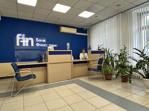  Банк "Финсервис".