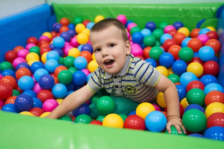 Детский сад BAMBINI-CLUB в Новосибирске: Ясли, Дети 1+, Садик, Воспитание детей,