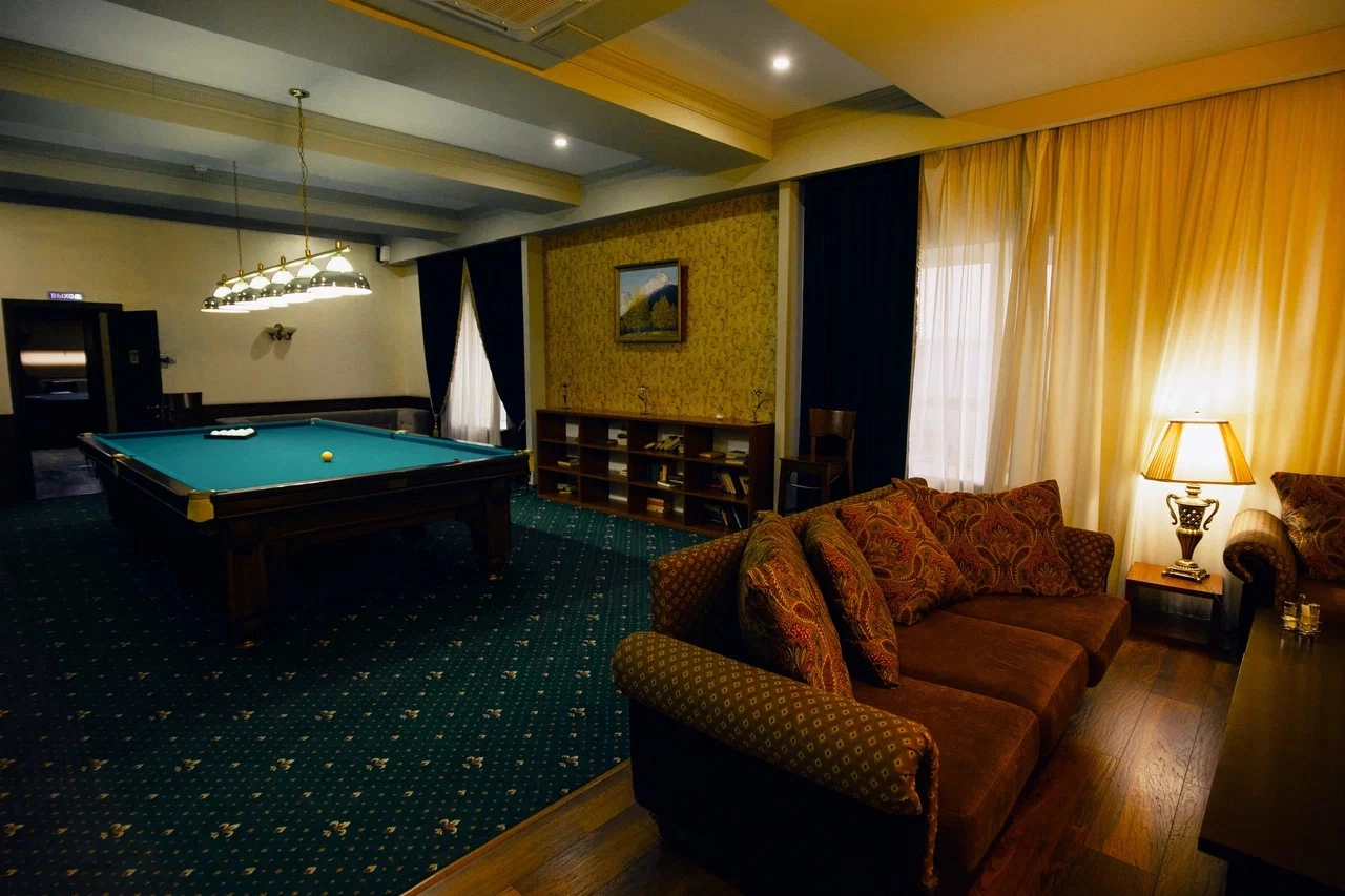 Бильярдный клуб "Максимус"