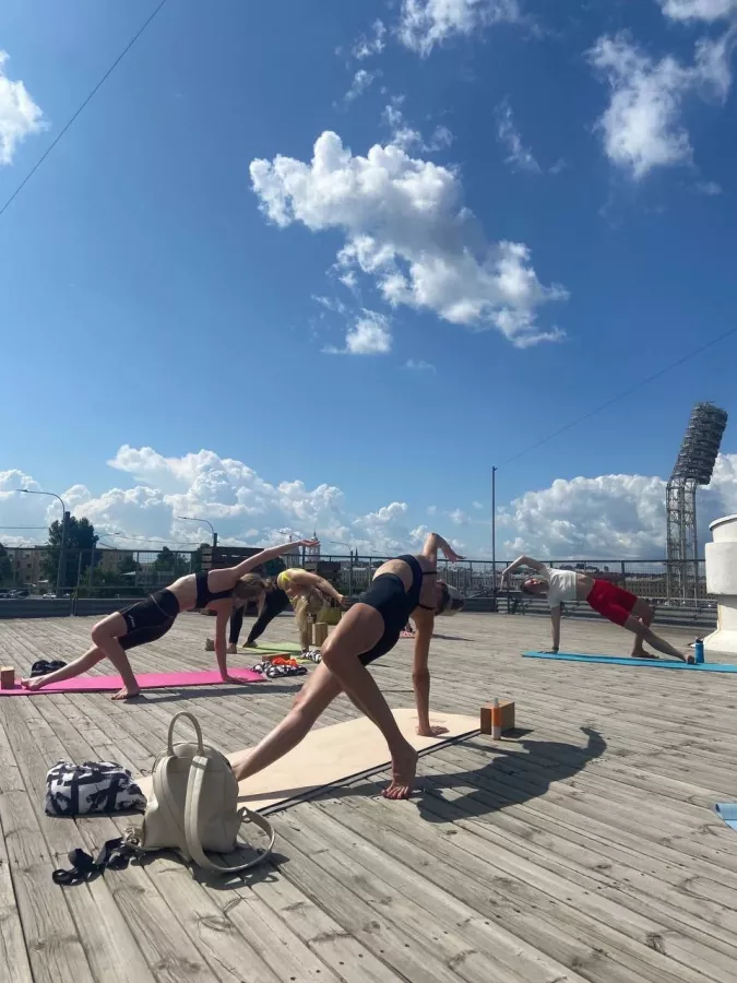 Студия Йоги и Растяжки BUDDA в Санкт-Петербурге: Йога , Растяжка, Yoga, Stretching , Медитация , На открытом воздухе, Open space , Meditation ,