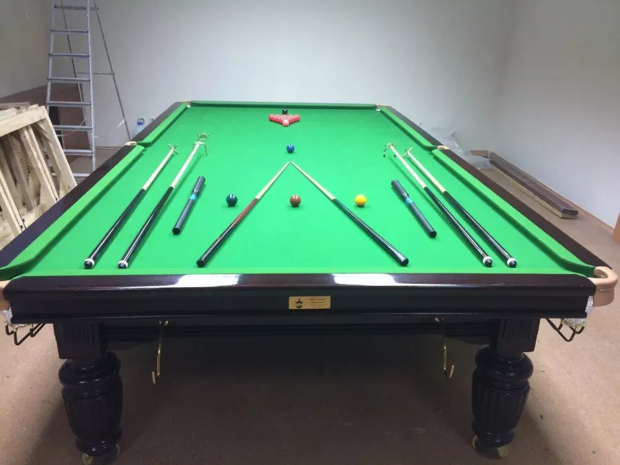 Бильярдный клуб Izhevsk Snooker в Ижевске: Русский Бильярд, Игра, Турнир, Пул,