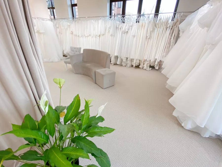 Свадебный салон PRIMA BRIDAL в Москве: Свадебный салон, Свадебное платье, Диадемы, Бракосочетание , Салон, Для влюбленных, Невеста ,