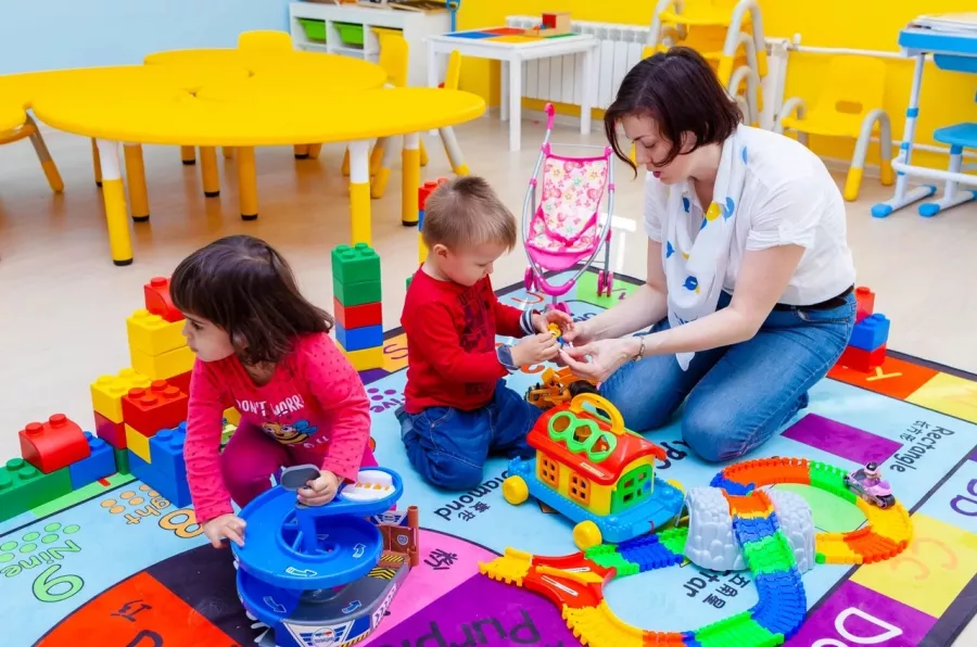Детский сад FunsCool в Москве: Ясли, Дети 1+, Садик, Воспитание детей,