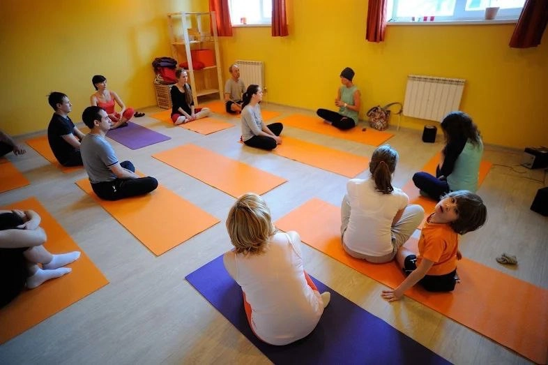 Центр Йоги ЙОГАДОМ в Екатеринбурге: Растяжка, Чай, Студия,