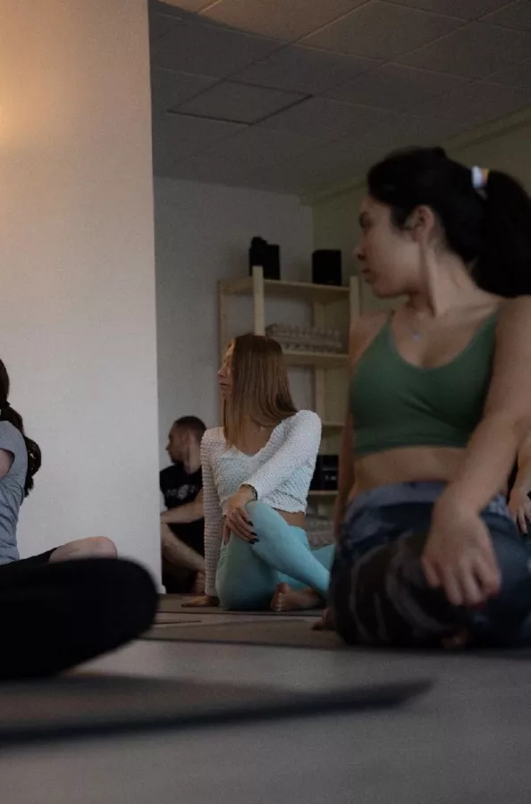 Студия Йоги Boho в Екатеринбурге: Растяжка, Студия, Медицина,