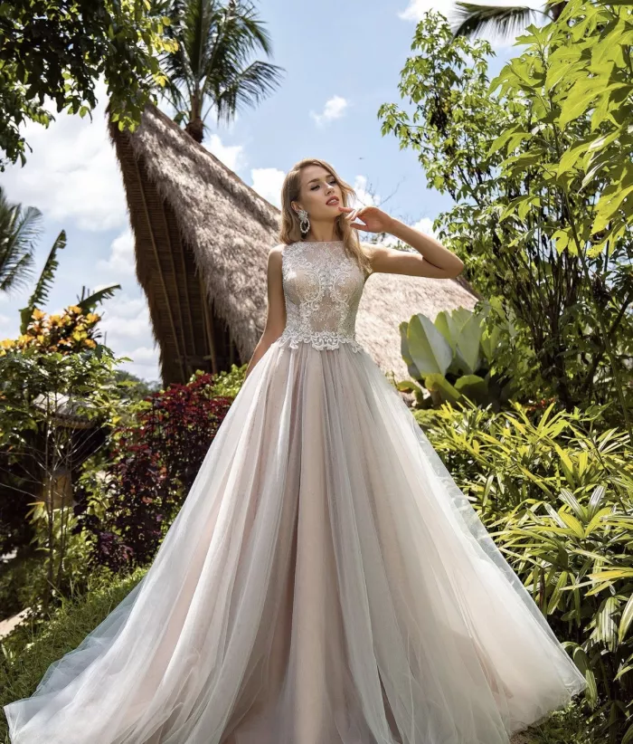 Салон свадебных и вечерних платьев "TOTAL DRESS"