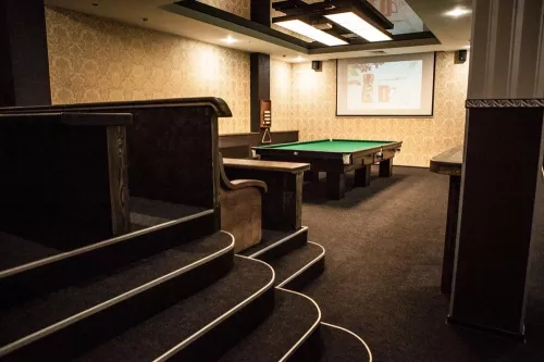 Бильярдный клуб Легенда № 1  в  Москве