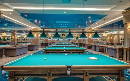 Бильярдный клуб Y-club в Москве