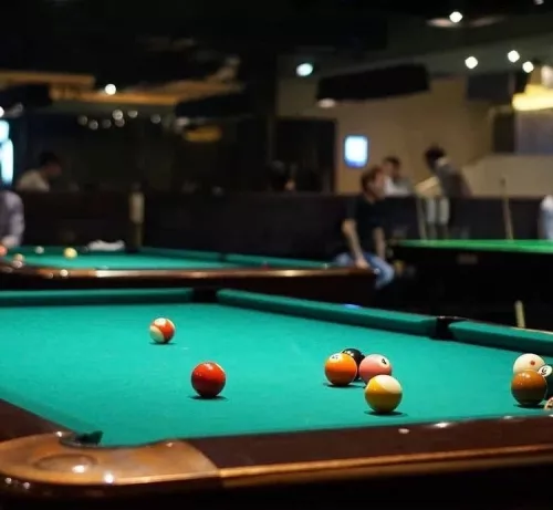 Бильярдный клуб Бобсонм  в  Москве