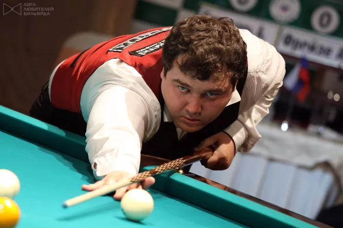 "Бильярдный клуб"