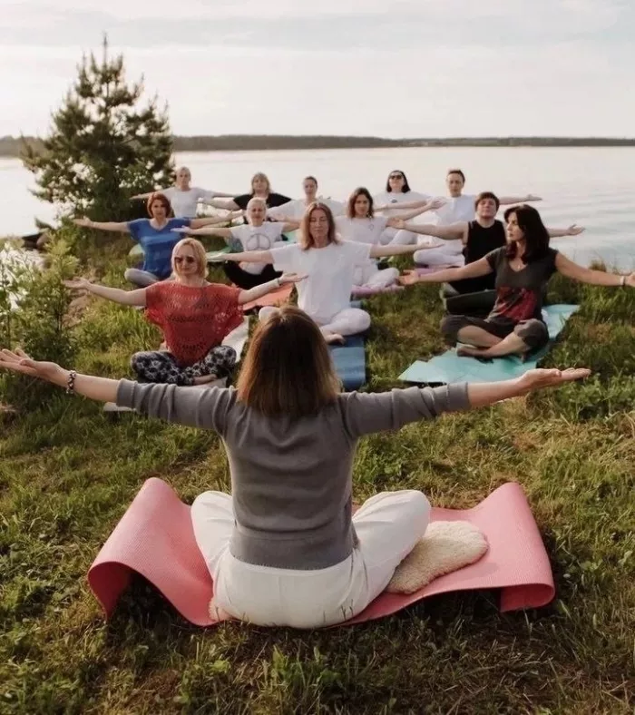 Студия Йоги «Серебряный лотос»