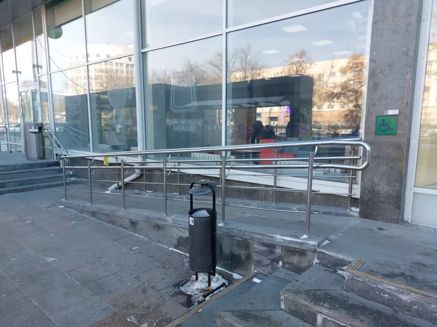 Банк Сбербанк на Ленина в Екатеринбурге: Инвестиции, Ипотека, Кредиты, Страхование , Банк,