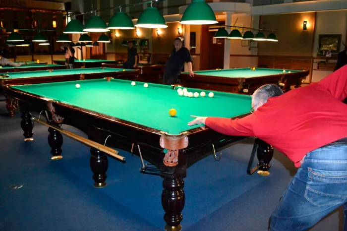 Бильярдный клуб "Шах"