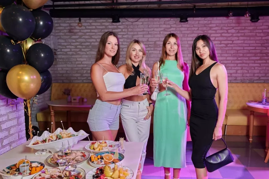 Караоке-клуб Мажор в Анапе: Вечеринки, Песни, Танцы, Музыка,