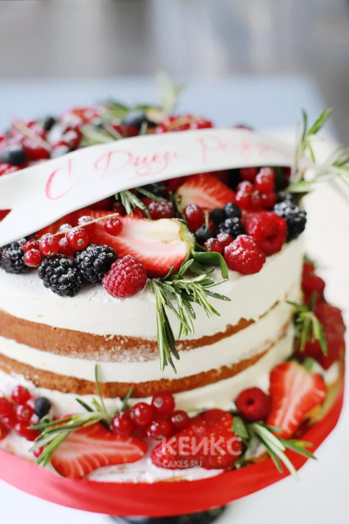 Торты на заказ  "Кейкс"