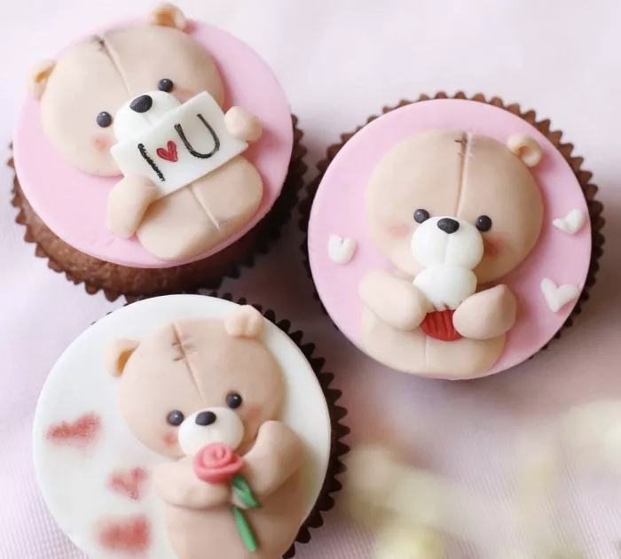 Торты на заказ  "Кейкс"