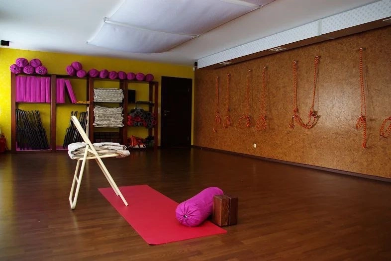 Студия Йоги Шанти в Ижевске: Йога , Студия, Yoga, Studio, Медитация , Stretching , Meditation ,
