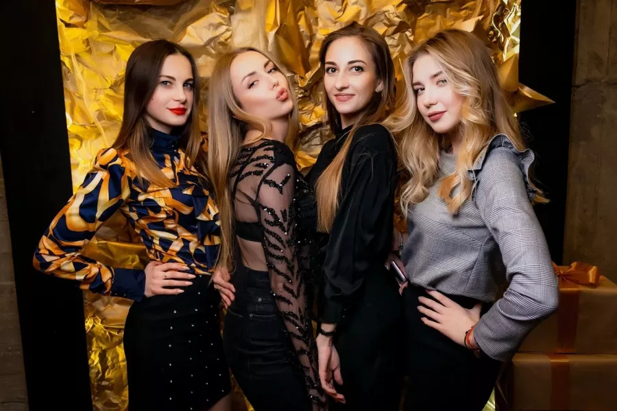 Караоке-клуб Air Music Hall в Новороссийске: Вечеринки, Танцы, Песни, Музыка,