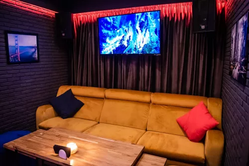 Караоке-клуб Люди  в  Туле