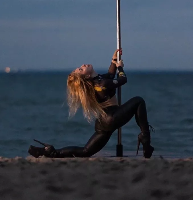 Студия танца Pole UP  в  Новосибирске