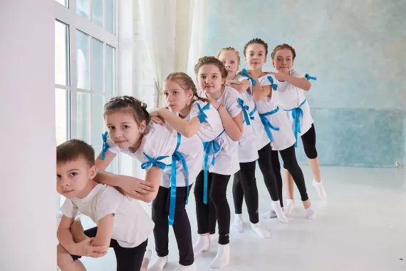 Арт Центр "Performance"